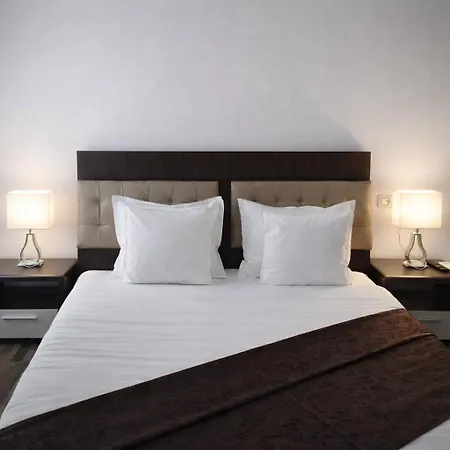 Apartmanhotel Ago 4*